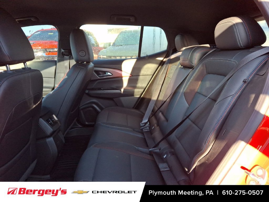 Certified 2024 Chevrolet Equinox EV RS FWD image 11