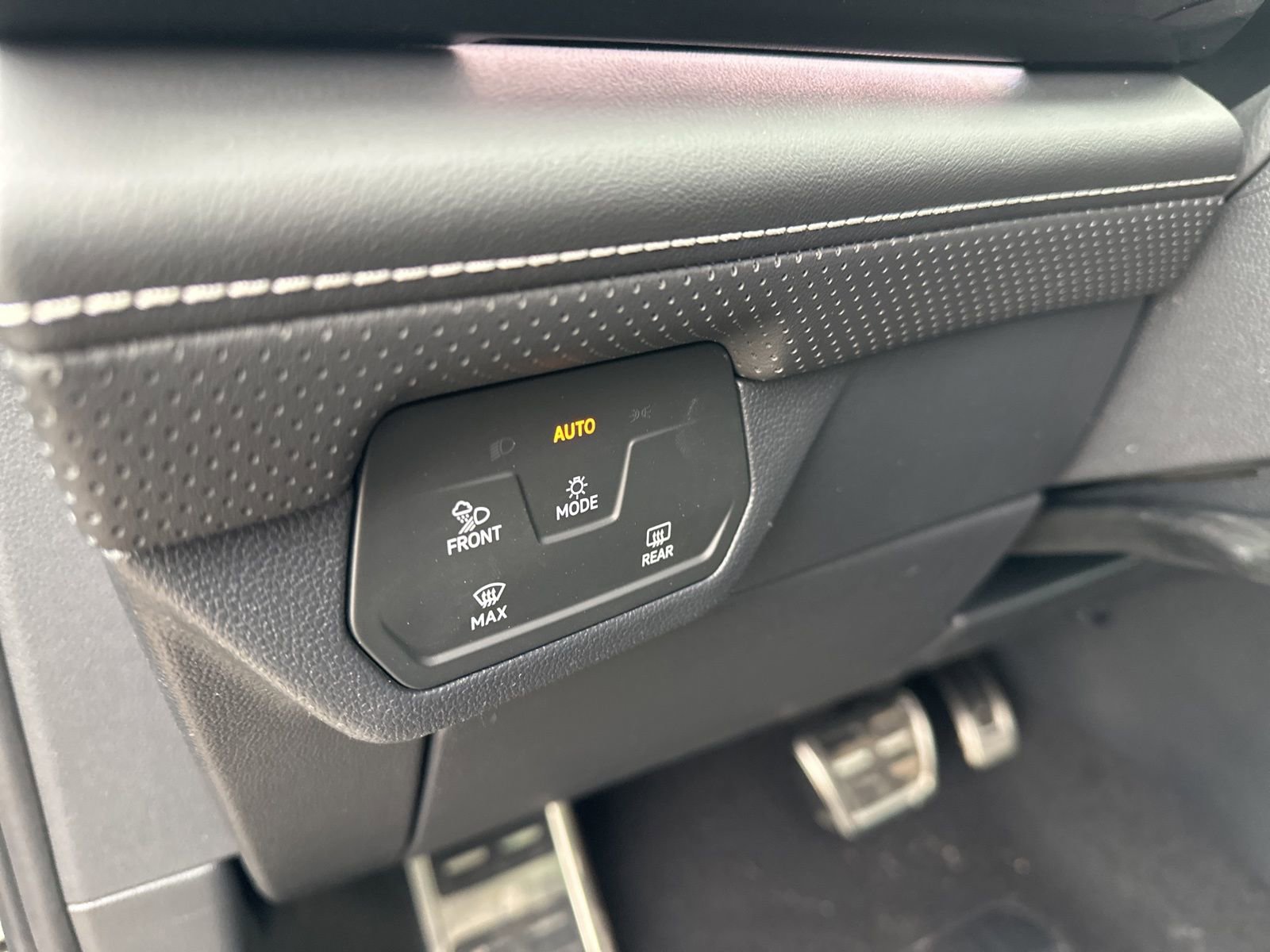 New 2026 Volkswagen Atlas Cross Sport SEL Premium R-Line image 13