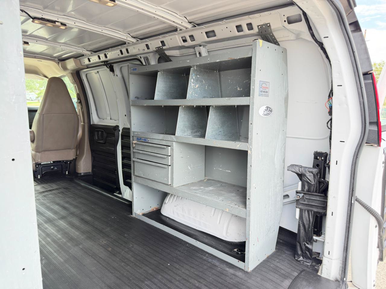 Used 2019 GMC Savana 3500 RWD image 29