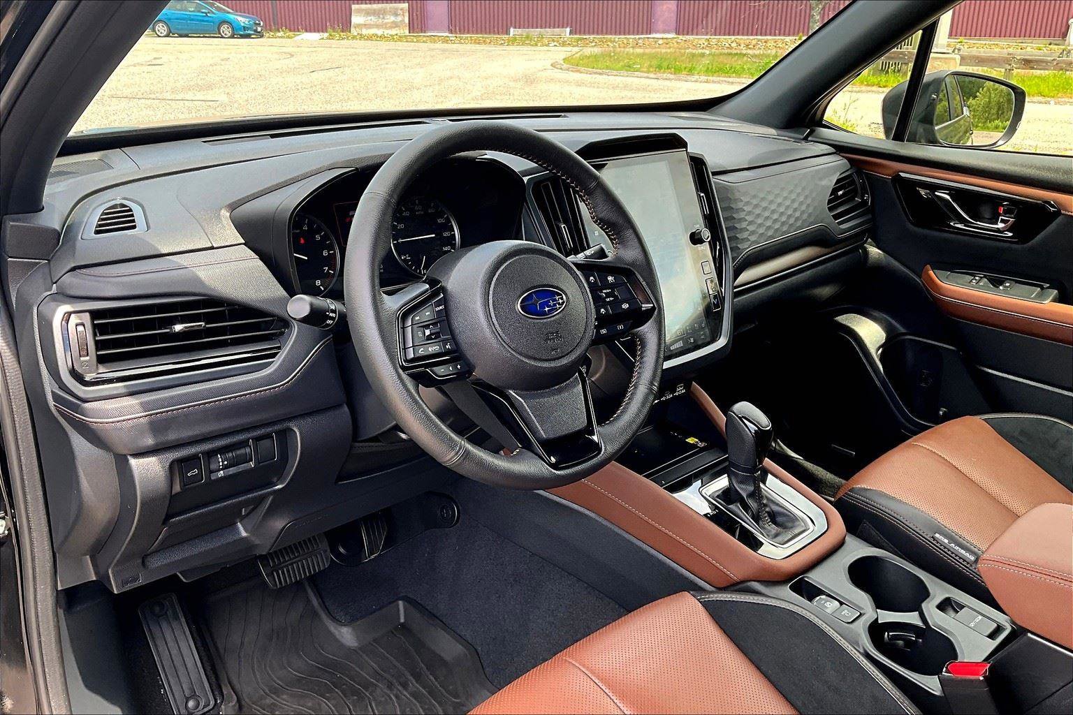 Used 2025 Subaru Forester Touring image 13