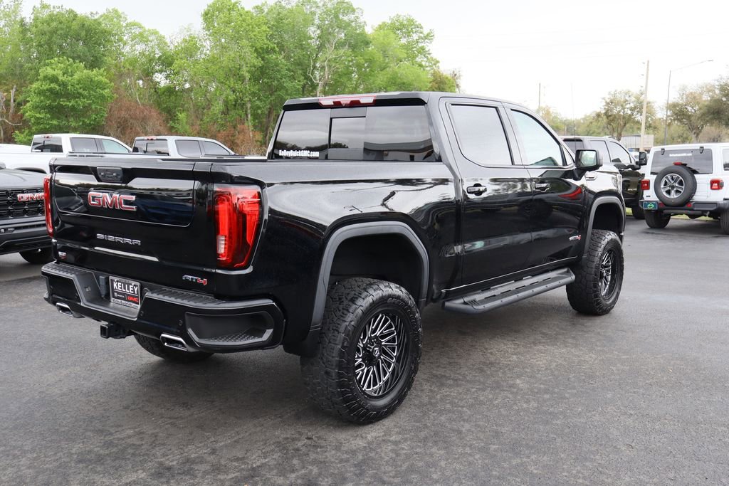 Used 2024 GMC Sierra 1500 AT4 w/ Technology Package image 8