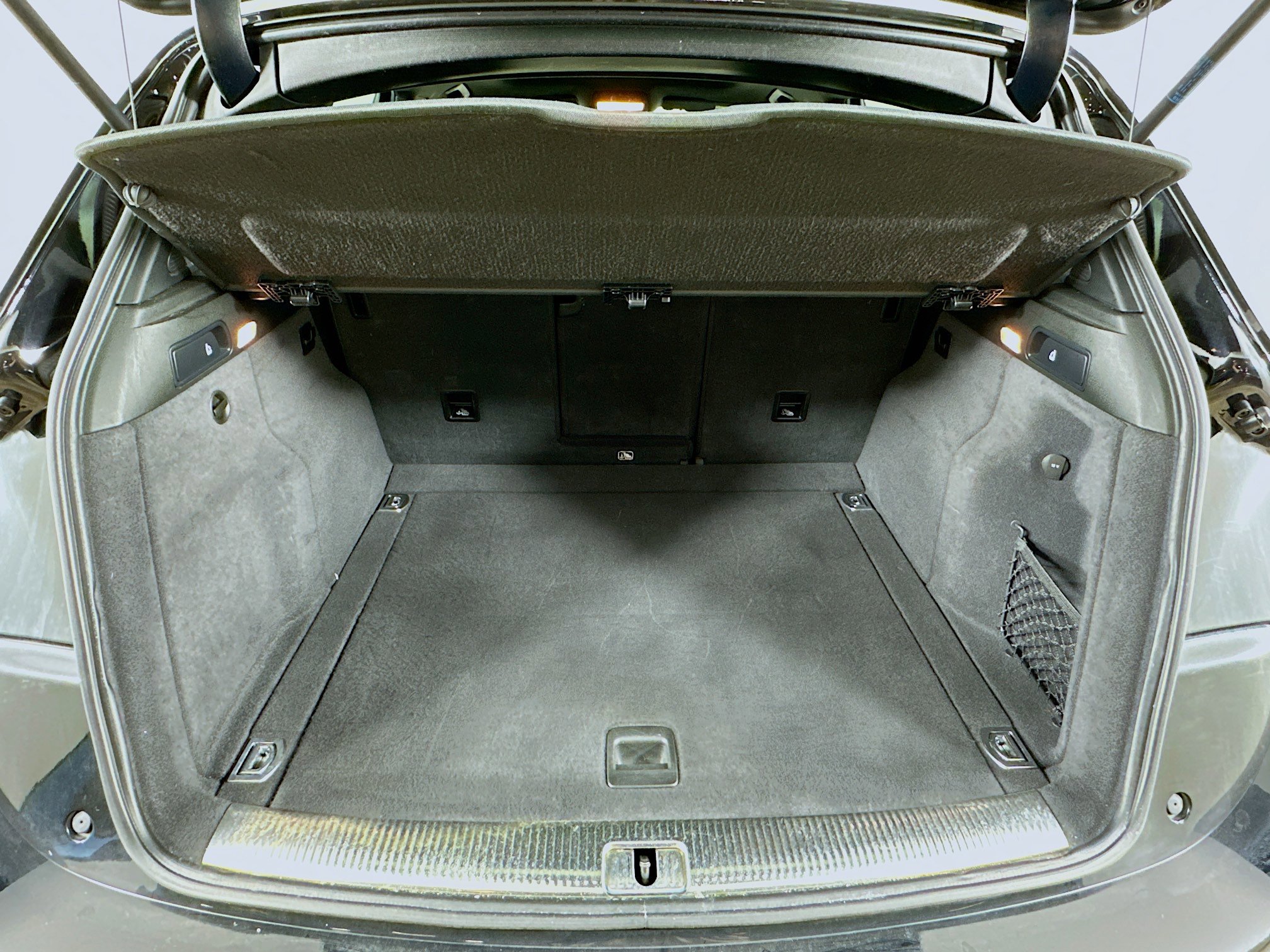 Used 2017 Audi Q5 2.0T Premium Plus w/ Technology Package image 30