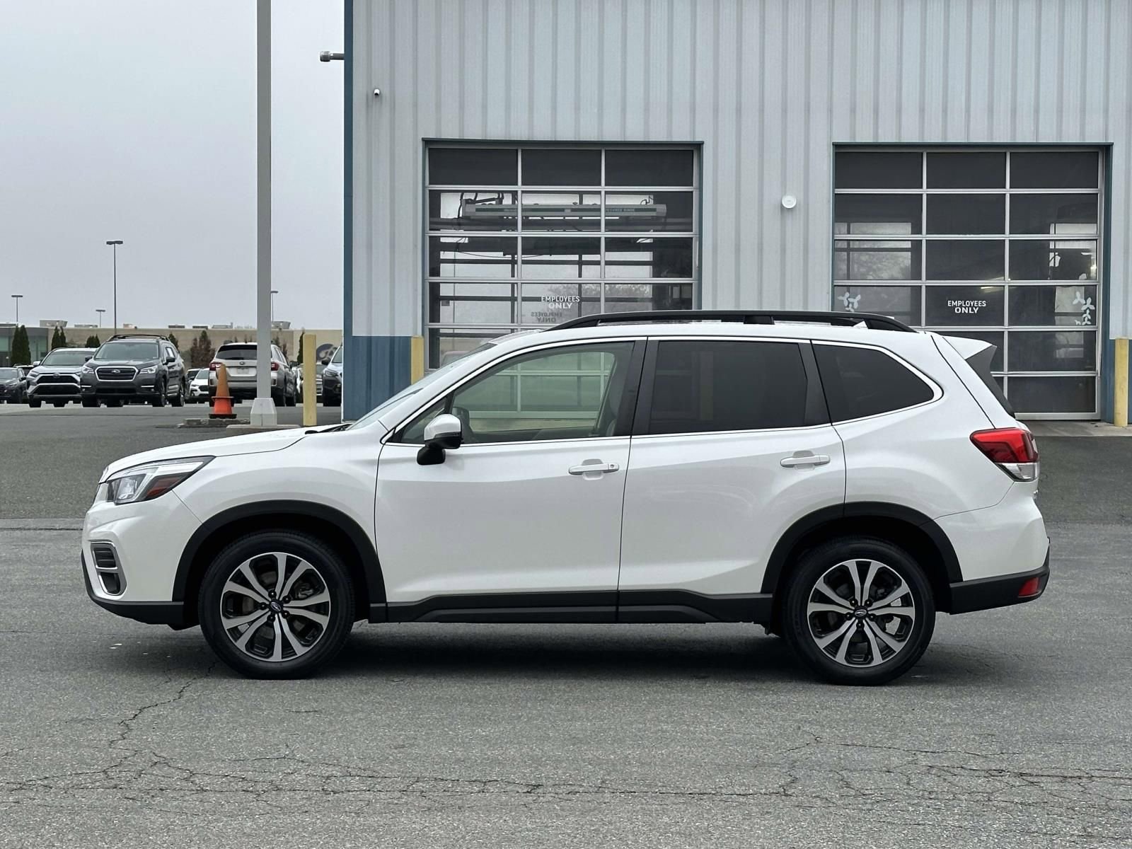 Used 2020 Subaru Forester Limited w/ Popular Package #3 image 2