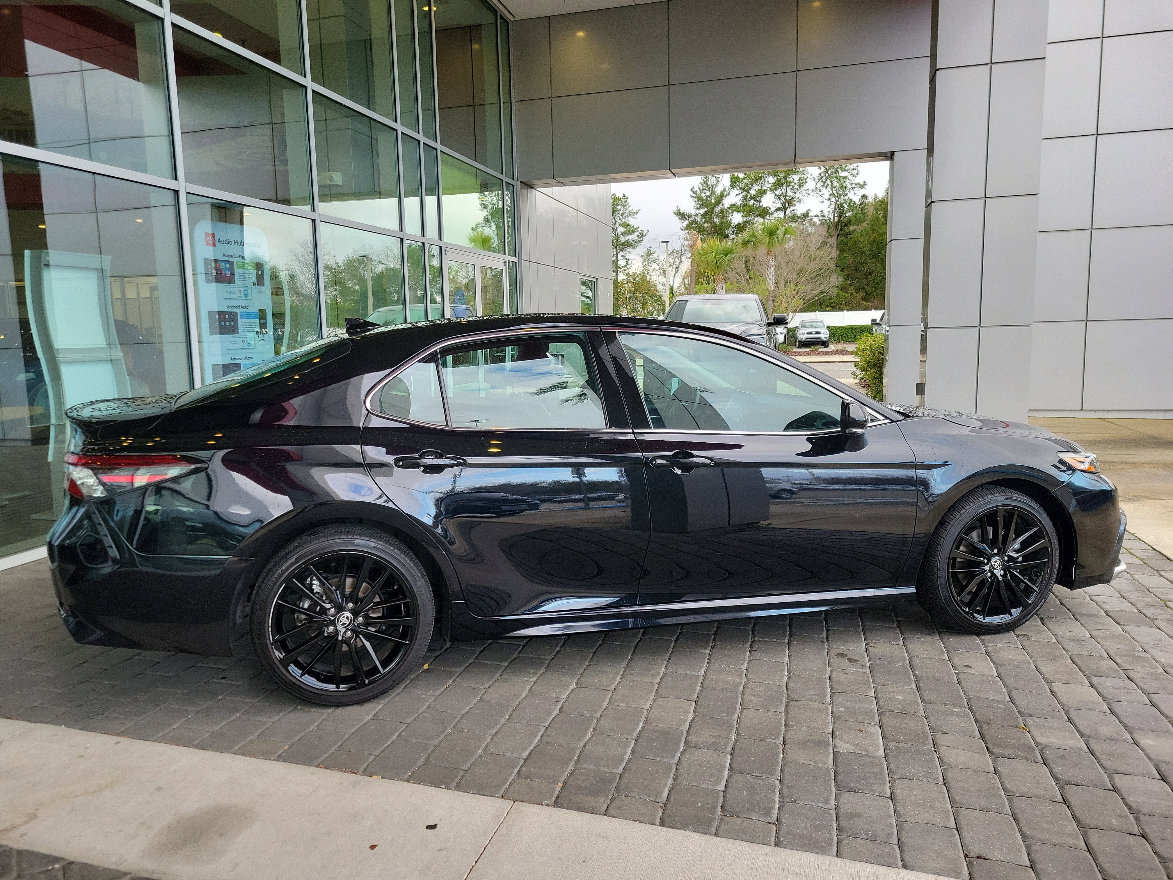 Used 2024 Toyota Camry XSE image 7