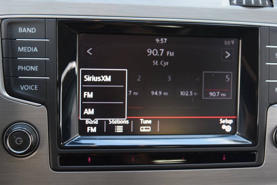 Used 2015 Volkswagen Golf TDI S FWD image 65