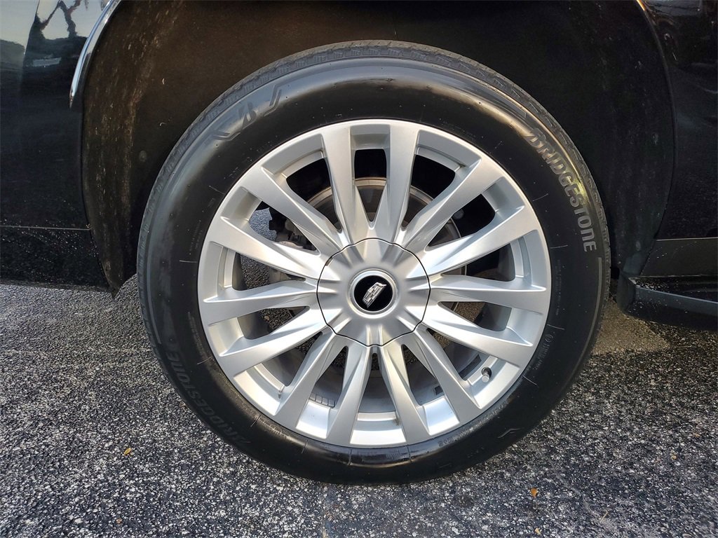 Used 2024 Cadillac Escalade ESV Luxury image 7