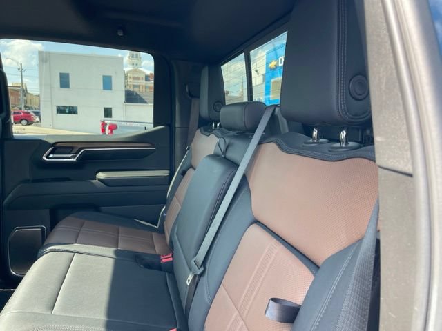 Used 2024 Chevrolet Silverado 1500 High Country w/ Technology Package AWD/4WD image 20
