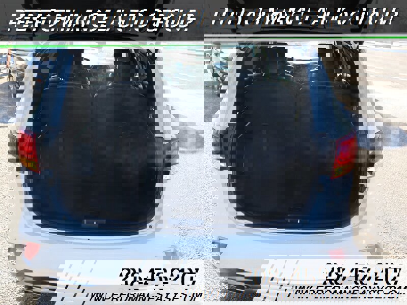 Used 2017 Hyundai Santa Fe Limited image 6