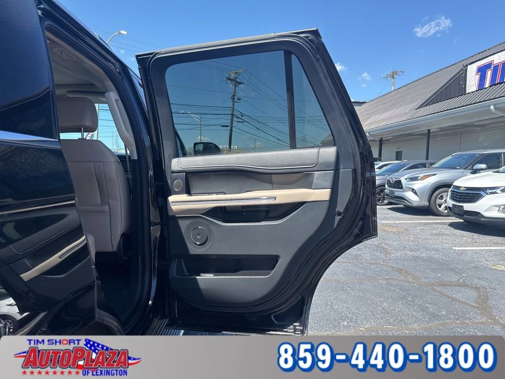 Used 2023 Ford Expedition Limited AWD/4WD image 28
