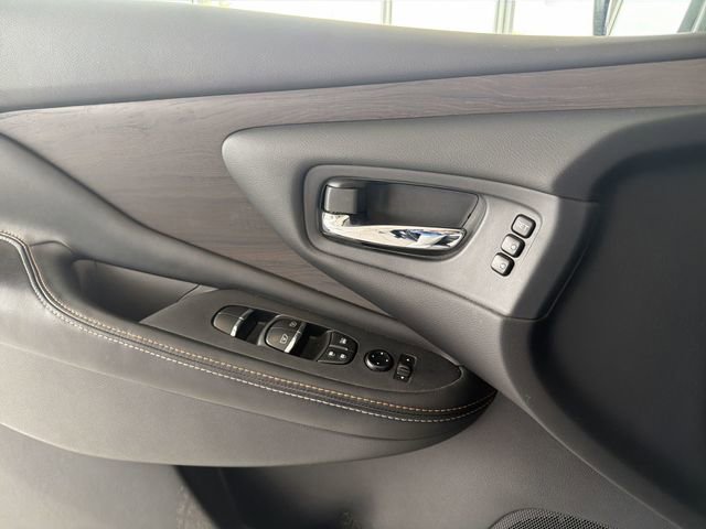 Used 2023 Nissan Murano Platinum w/ Cargo Package image 22