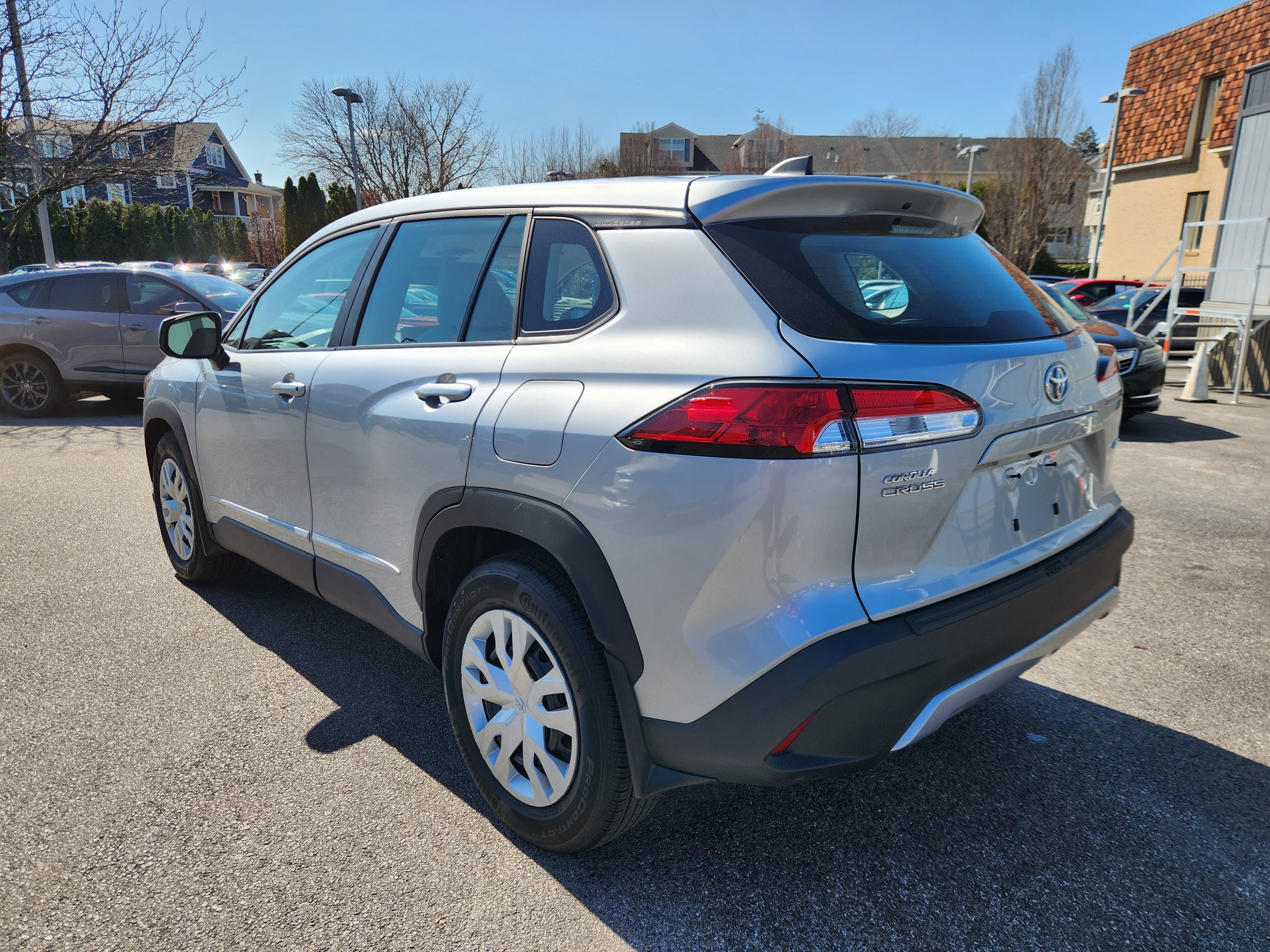 Used 2023 Toyota Corolla Cross L image 3