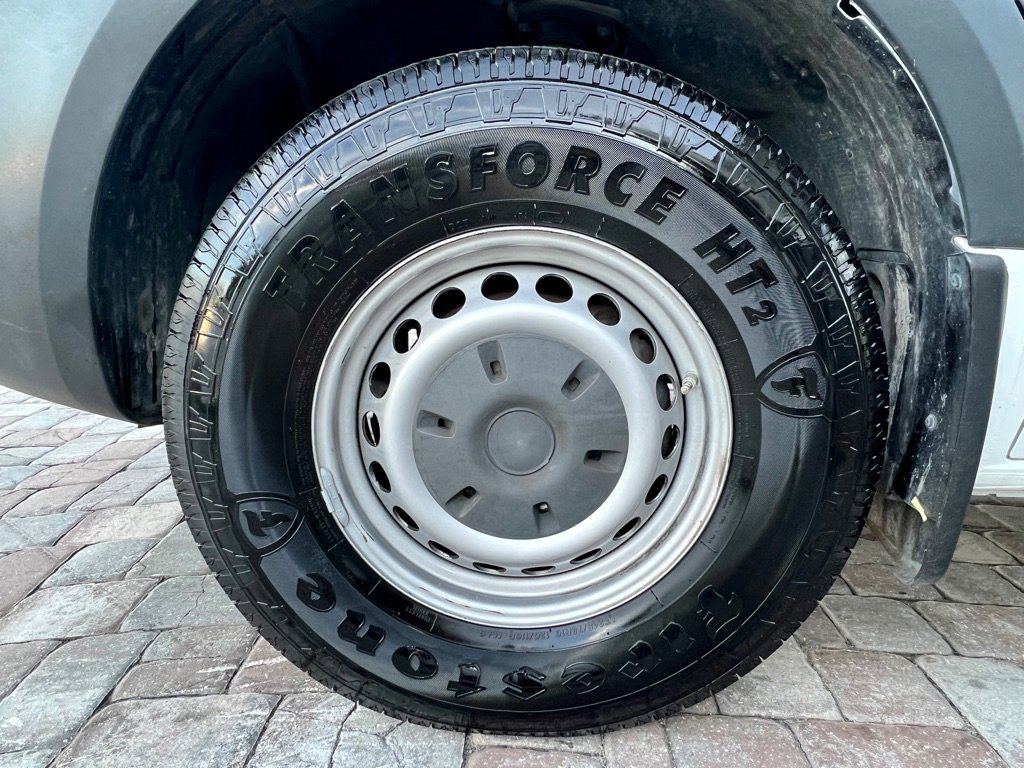 Used 2019 Freightliner Sprinter 2500 image 11