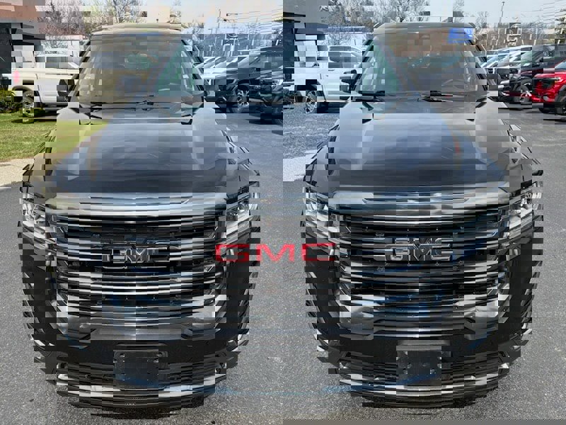 Used 2023 GMC Acadia AT4 w/ Preferred Package AWD/4WD image 3