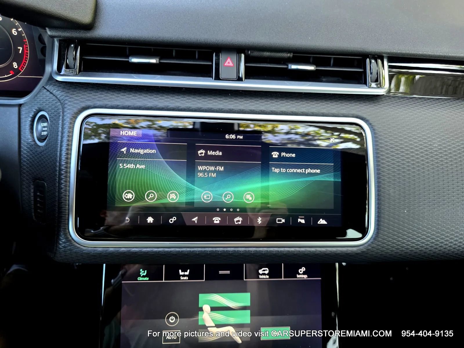 Used 2018 Land Rover Range Rover Velar R-Dynamic SE AWD/4WD image 45