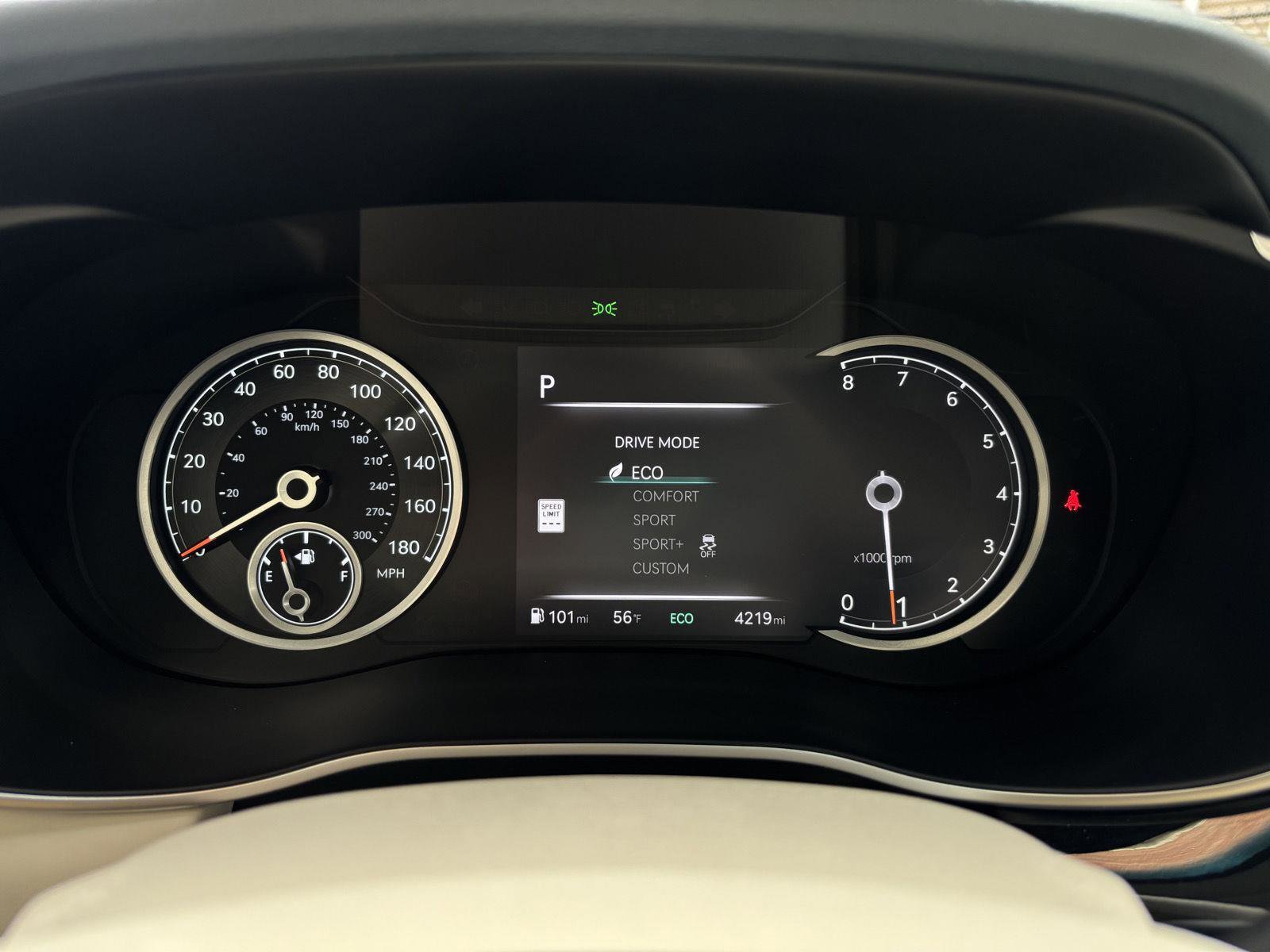 Used 2026 Genesis G70 2.5T Prestige image 17