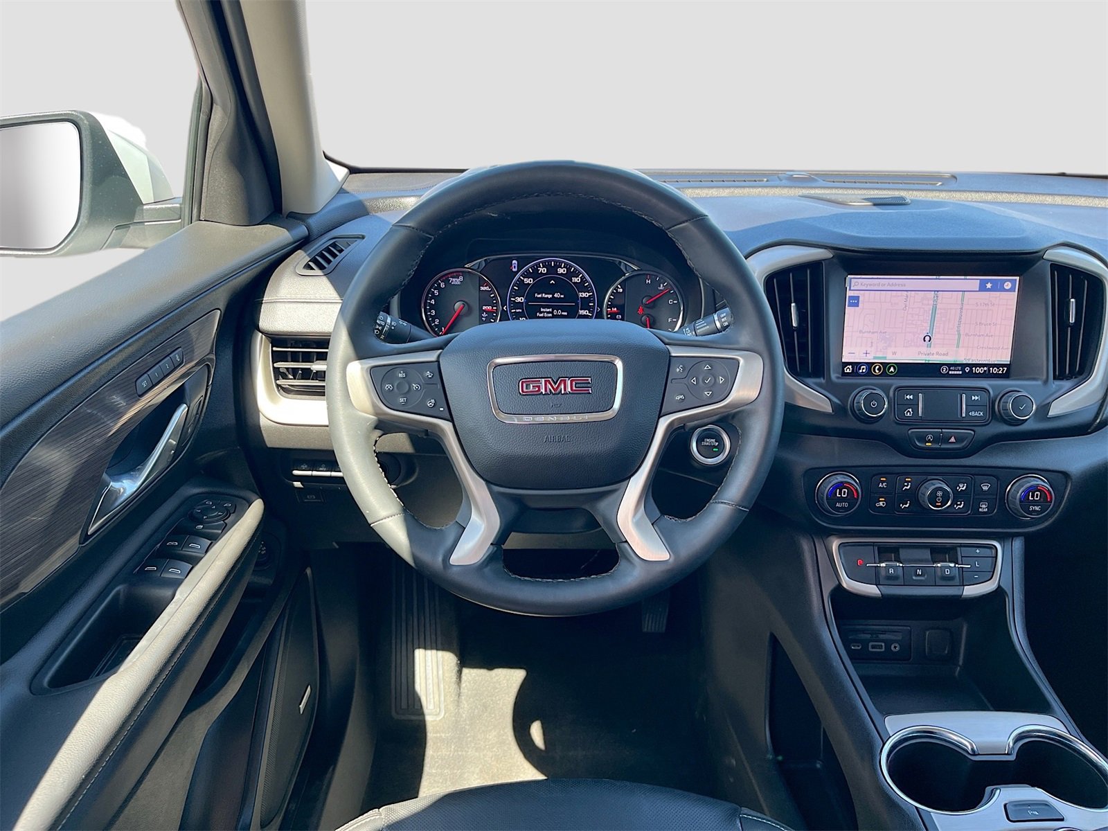 Used 2024 GMC Terrain Denali image 23