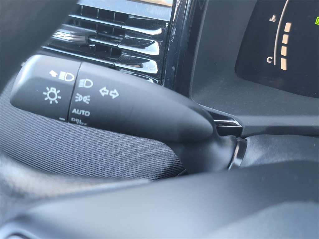 Used 2025 Toyota Camry LE image 37