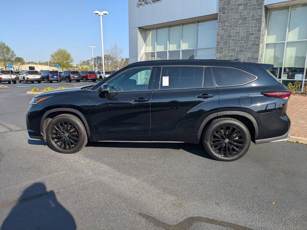 Used 2024 Toyota Highlander XSE image 8