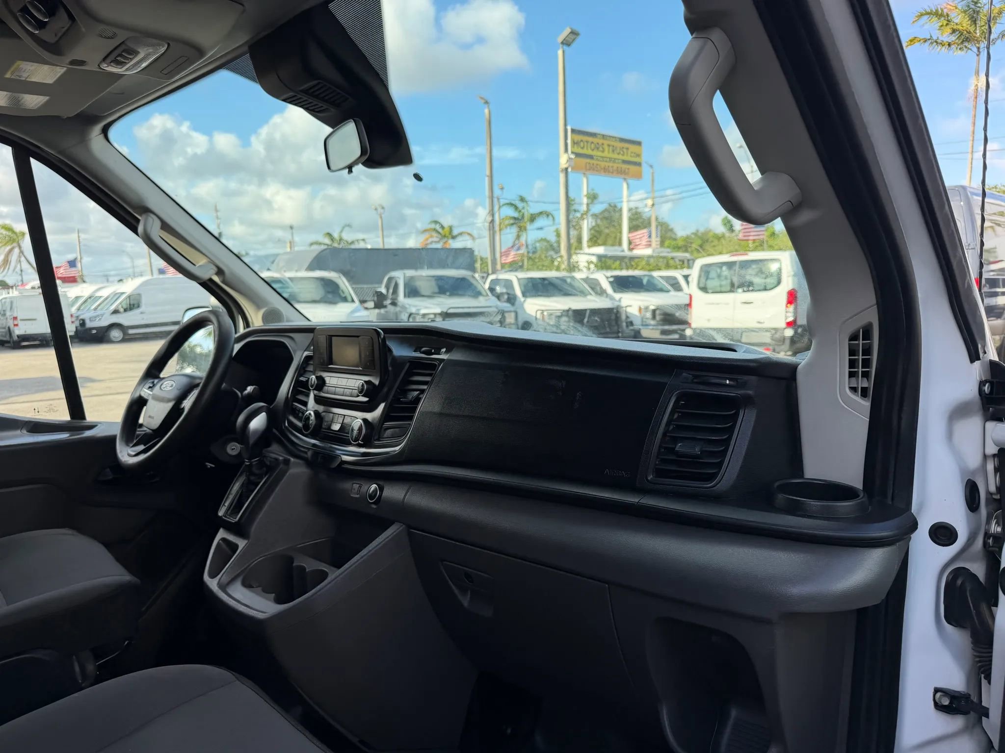 Used 2020 Ford Transit 350 XLT RWD image 14