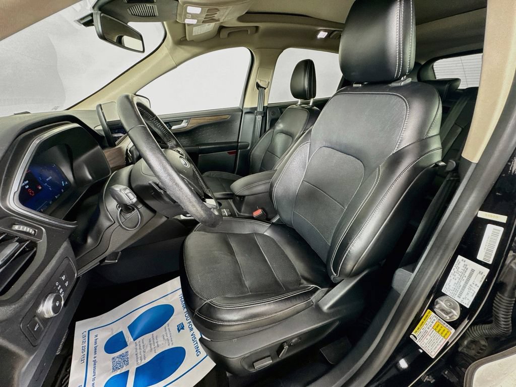 Used 2020 Ford Escape Titanium AWD/4WD image 24