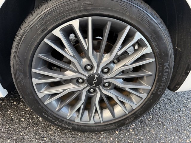 Used 2023 Kia Forte GT-Line w/ GT-Line Technology Package image 13