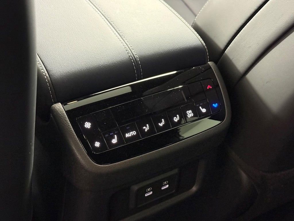 New 2026 INFINITI QX60 Sport image 17