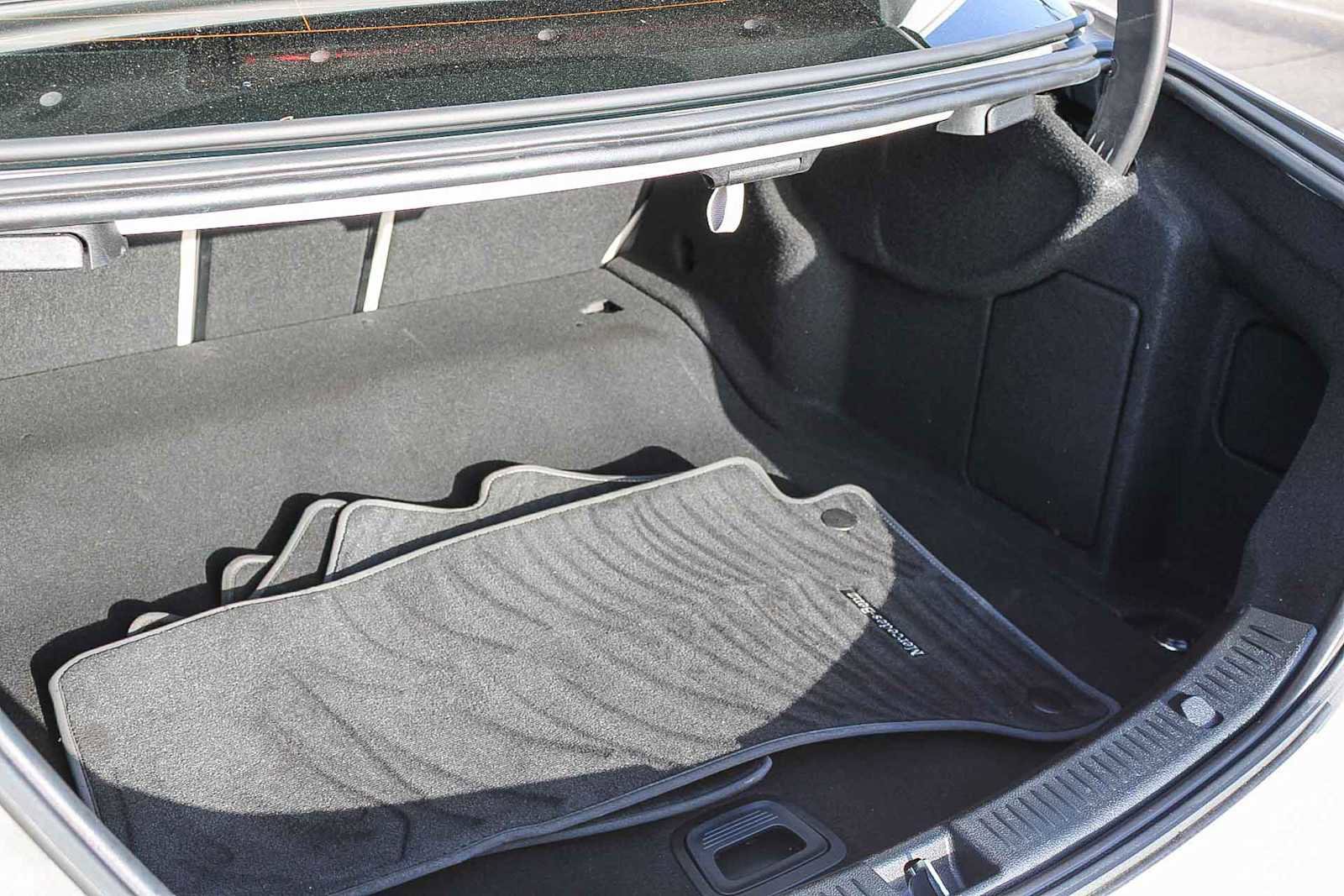 Used 2020 Mercedes-Benz E 350 Sedan image 25