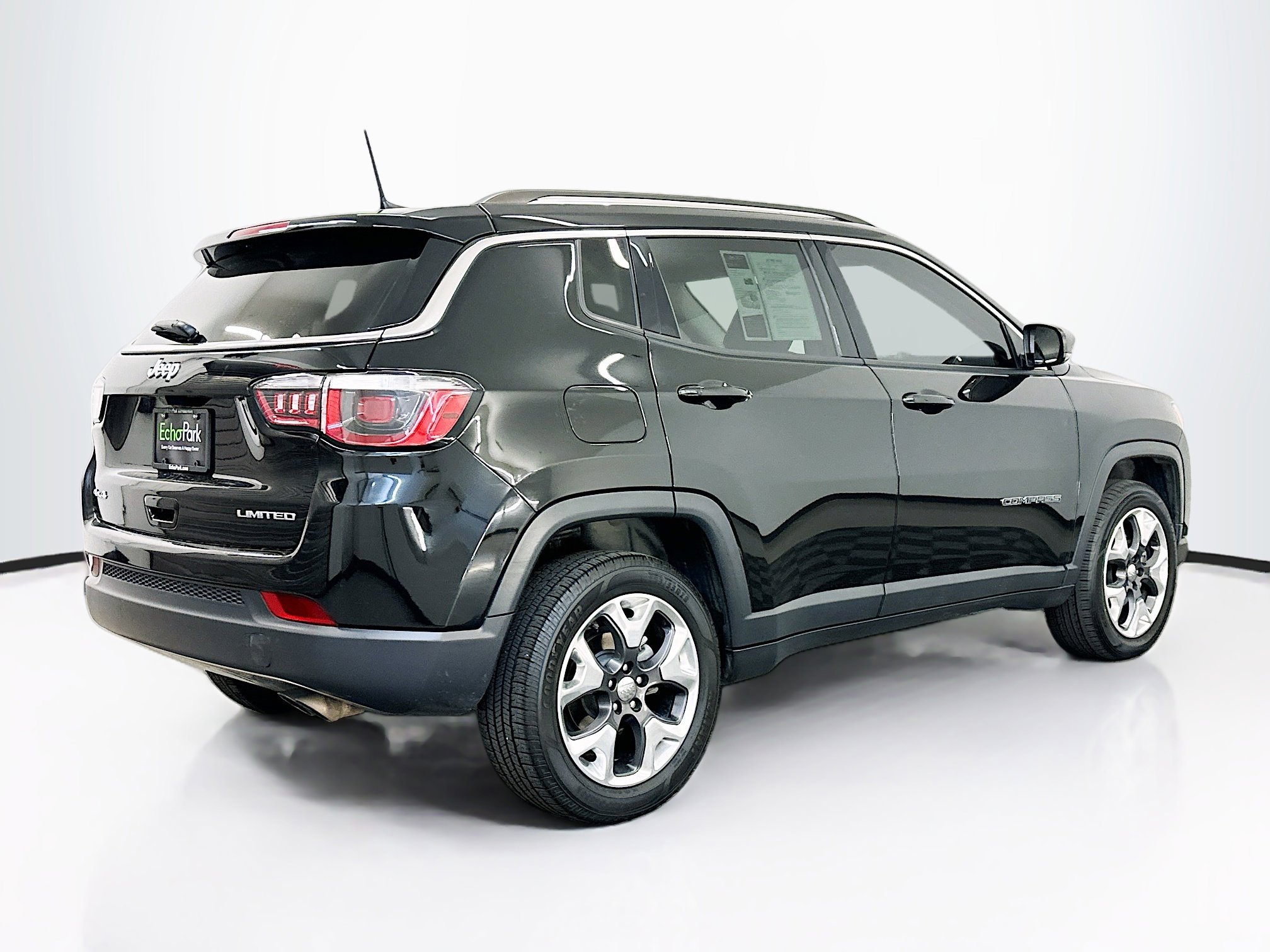 Used 2019 Jeep Compass Limited image 9