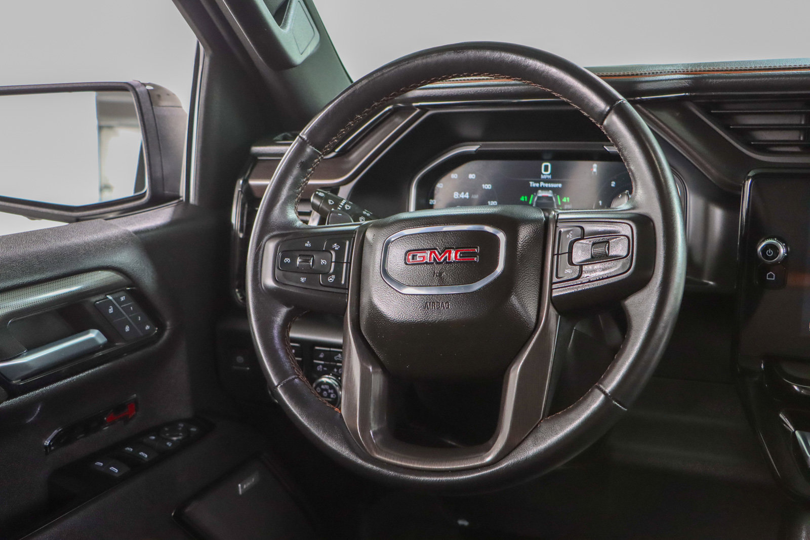 Used 2023 GMC Sierra 1500 AT4 w/ Technology Package image 12