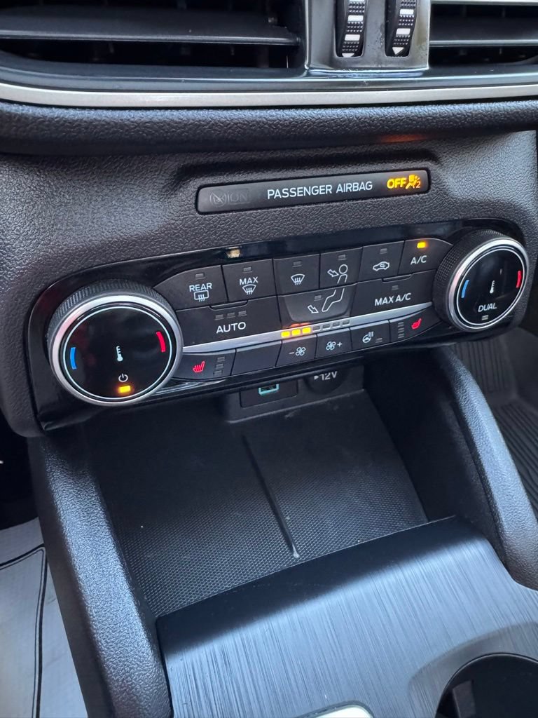Used 2022 Ford Escape SEL FWD image 22