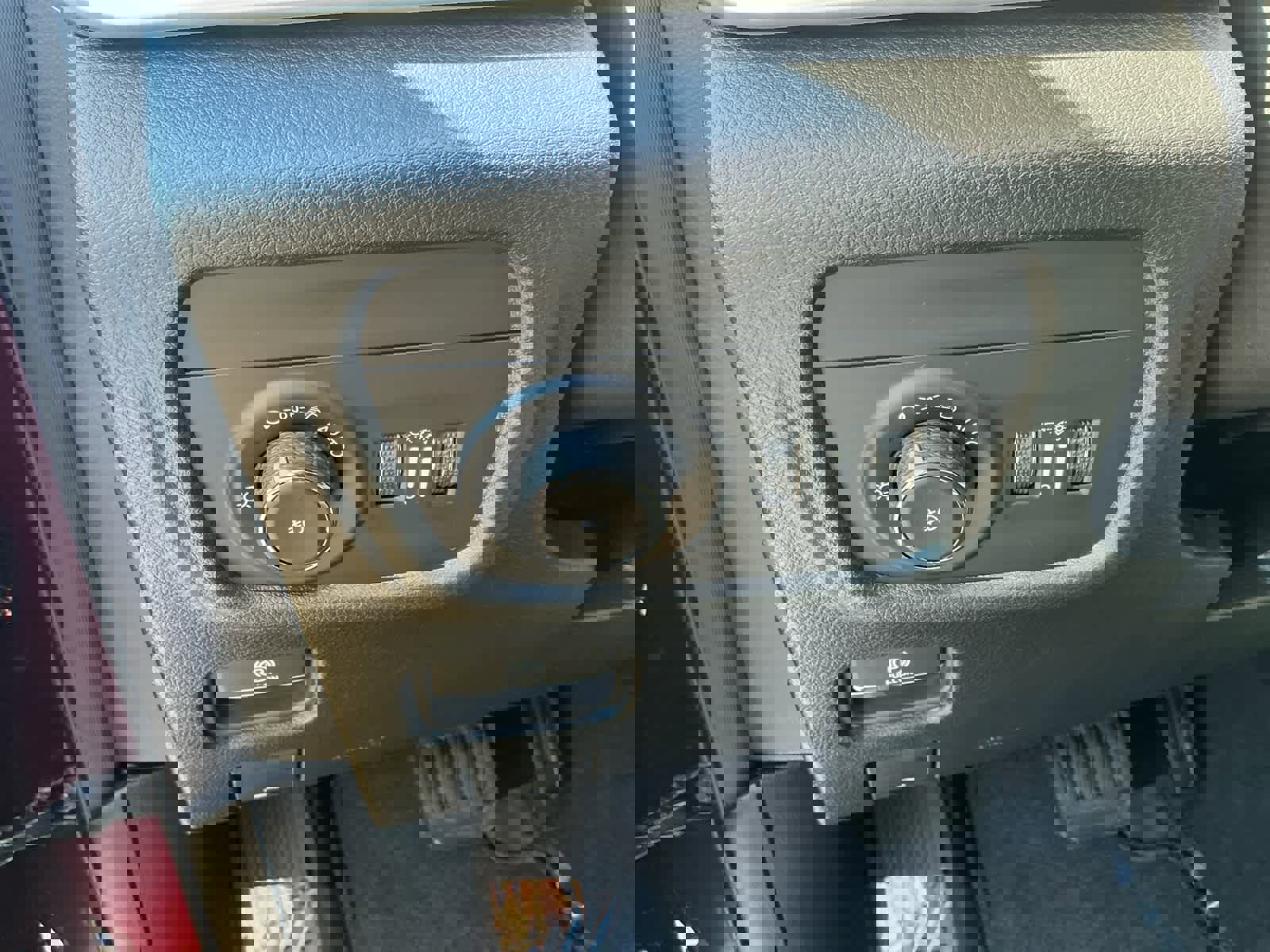 New 2025 Jeep Grand Cherokee Limited w/ Trailer Tow Package image 22