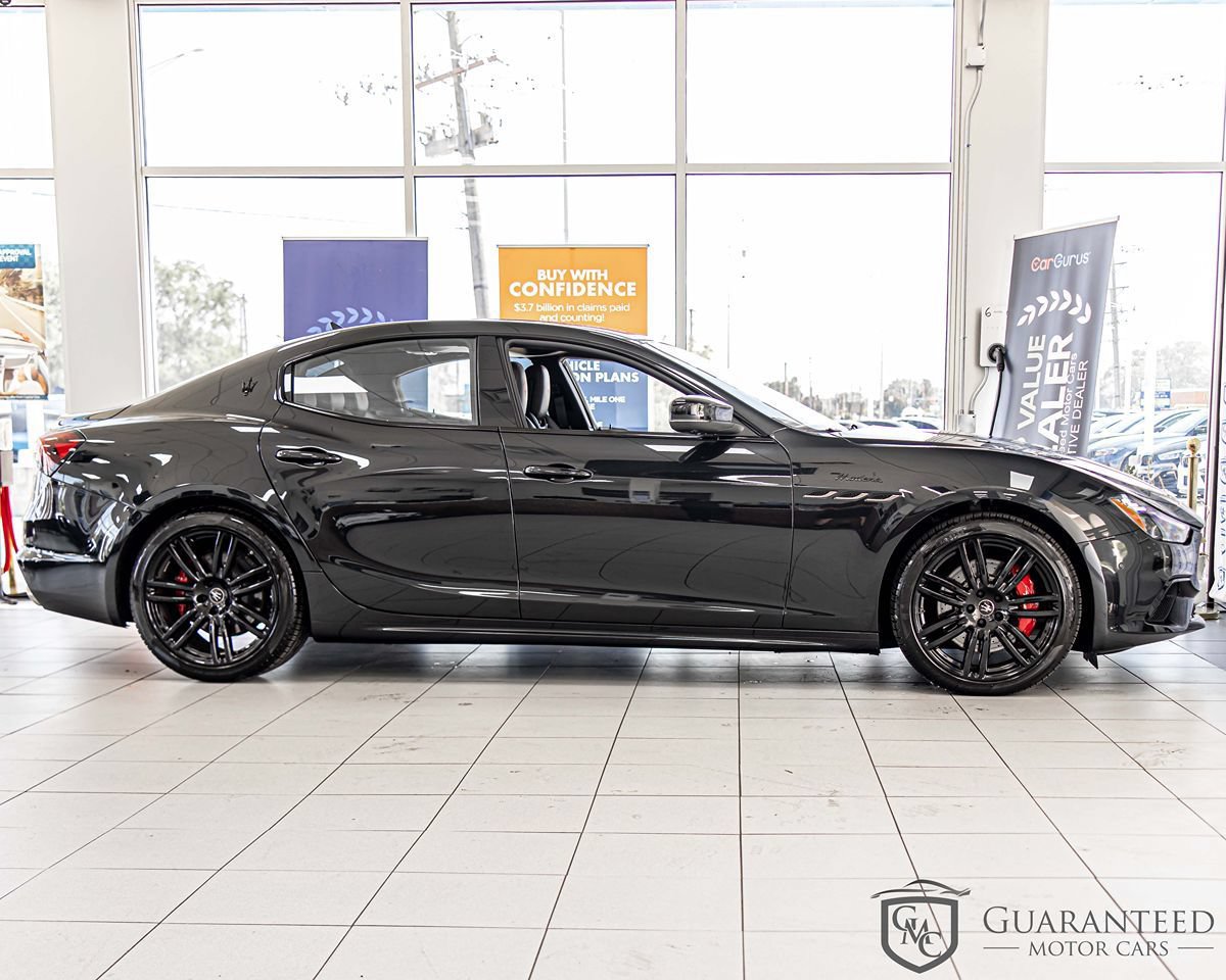 Used 2024 Maserati Ghibli Modena Q4 AWD/4WD image 9