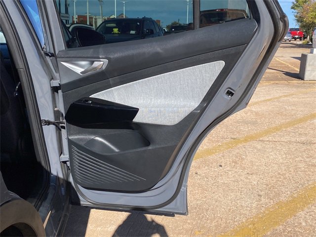 Used 2023 Volkswagen ID.4 Pro image 12