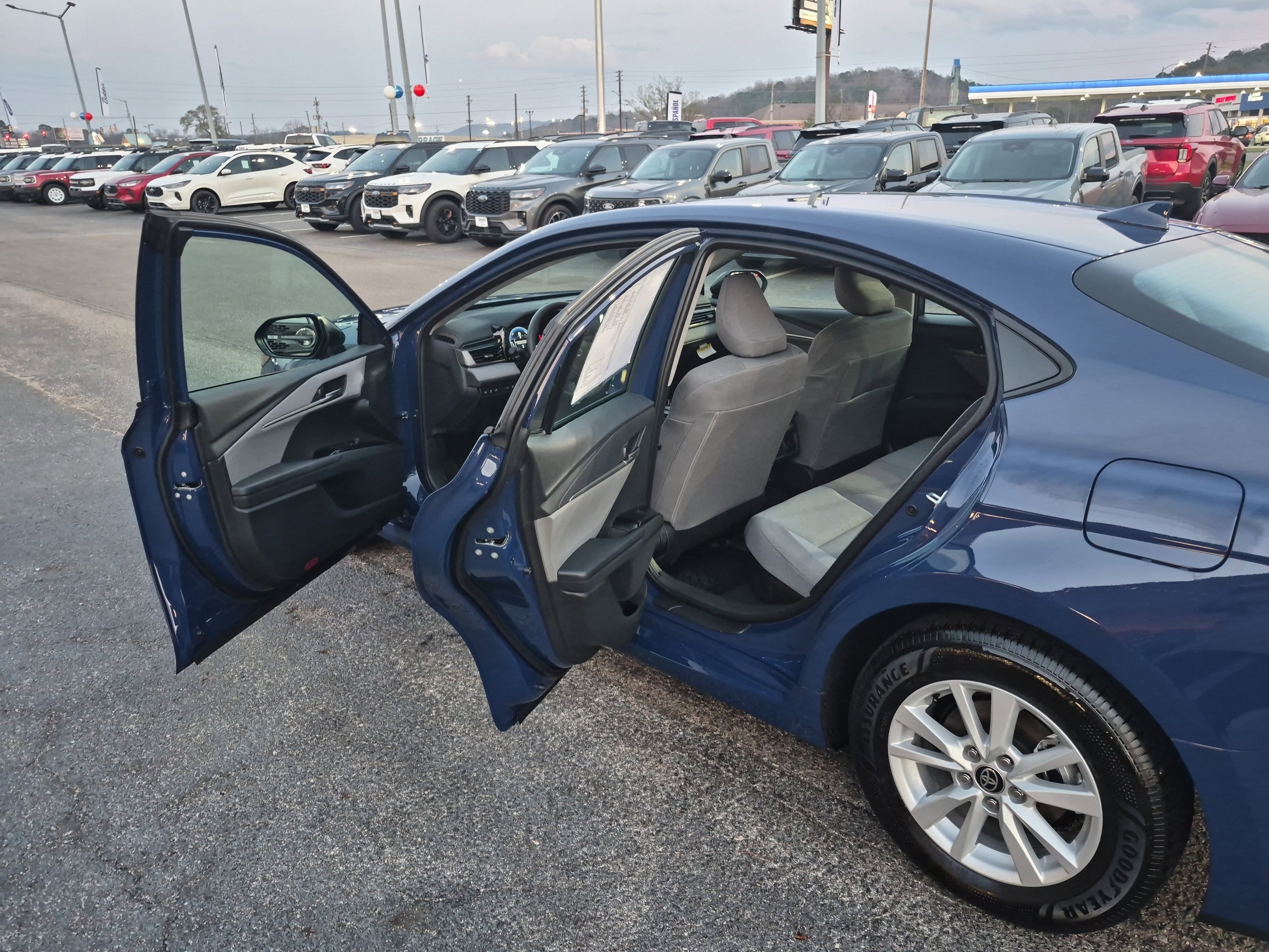 Used 2026 Toyota Camry LE image 14