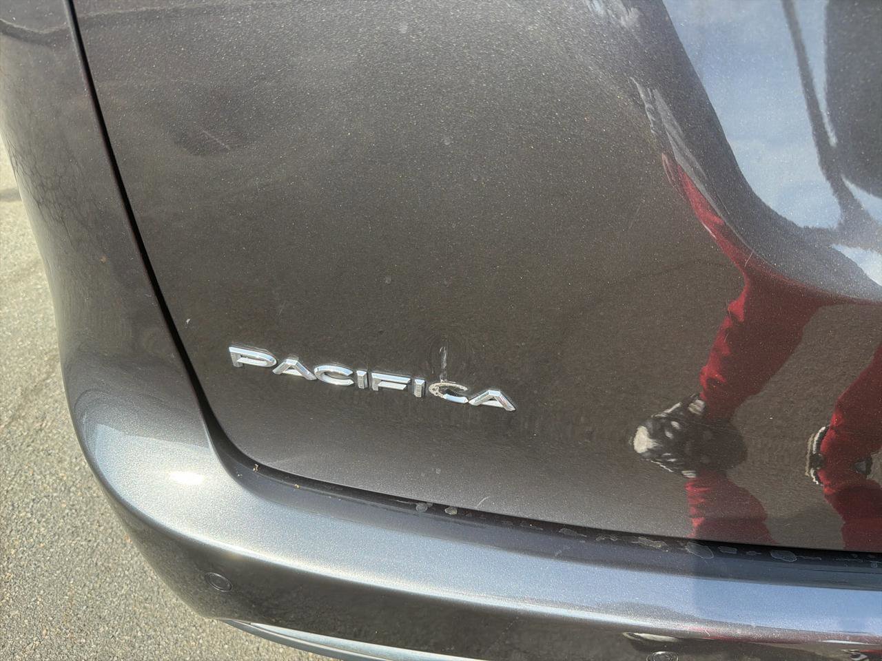 Used 2019 Chrysler Pacifica Touring-L FWD image 8