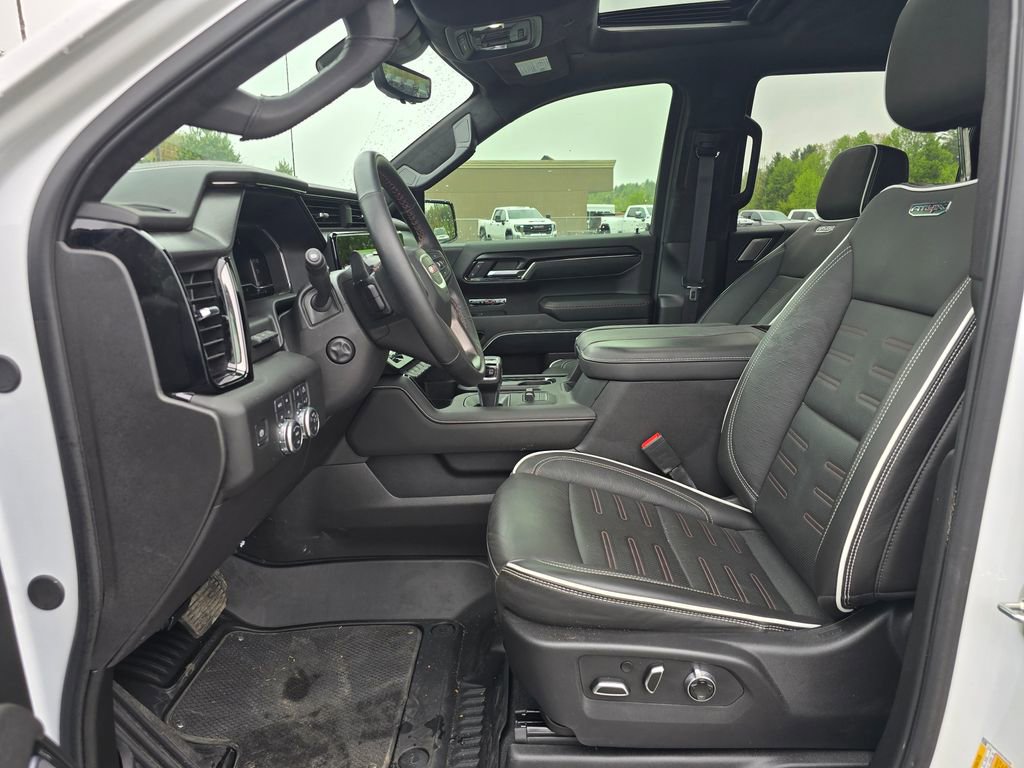 Used 2025 GMC Sierra 1500 AT4X AWD/4WD image 5
