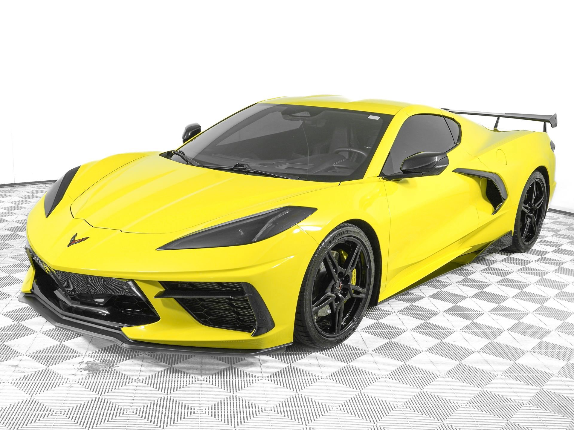 Used 2024 Chevrolet Corvette Stingray Preferred Cpe w/ Z51 Performance Package image 8