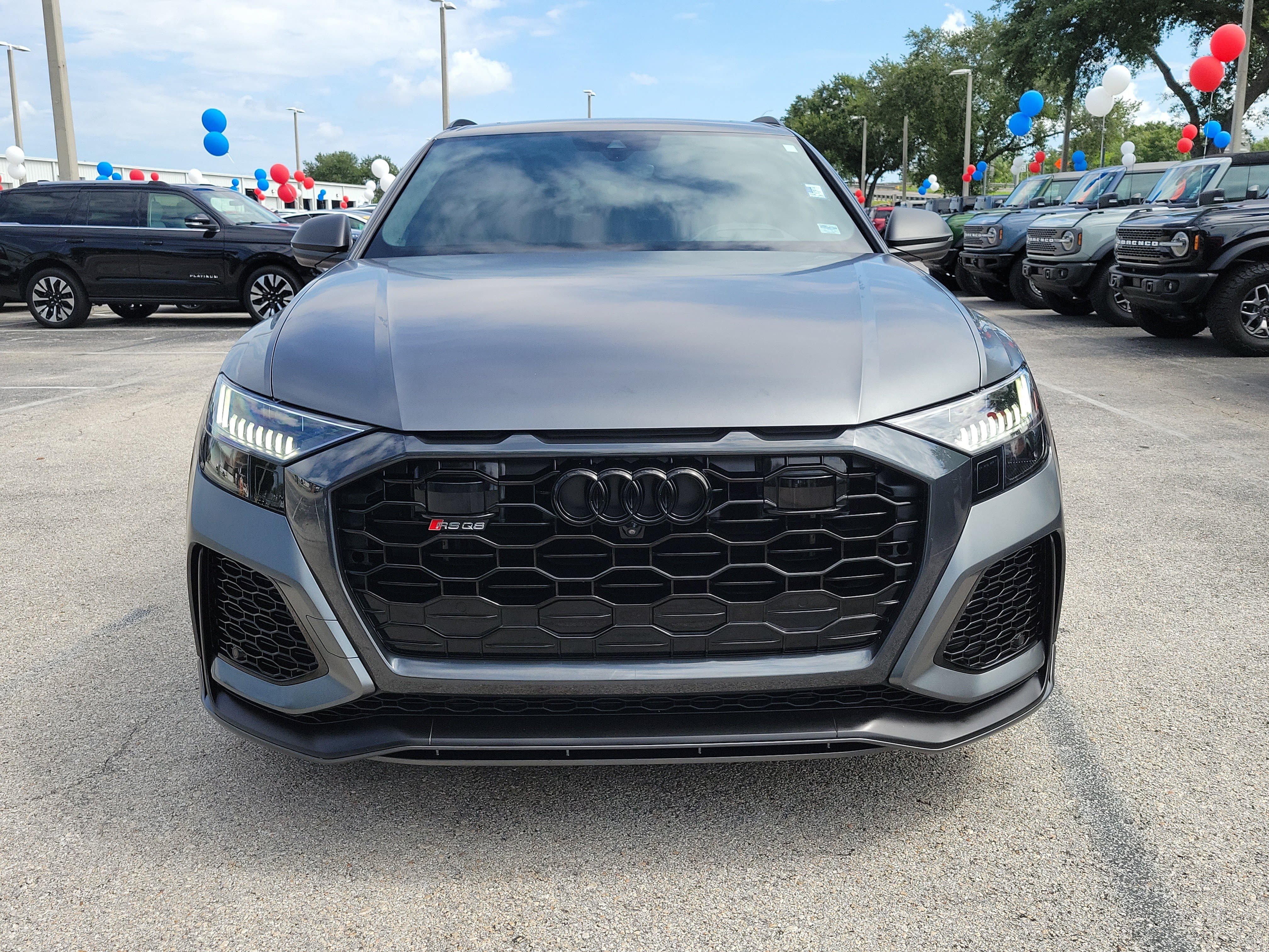 Used 2022 Audi RS Q8 AWD/4WD image 2