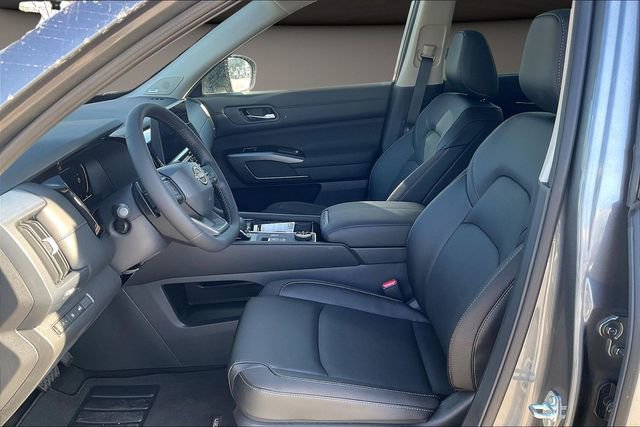 New 2026 Nissan Pathfinder SL image 7