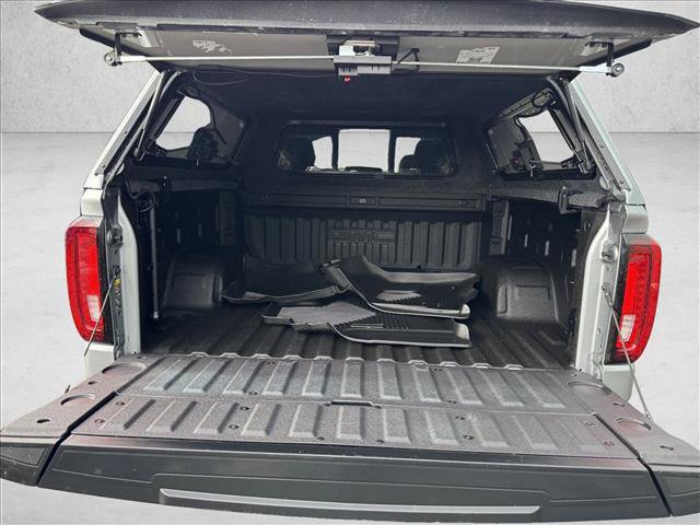Used 2025 GMC Sierra 1500 SLT w/ SLT Premium Plus Package AWD/4WD image 8