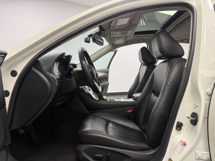 Used 2021 INFINITI Q50 Luxe w/ Cargo Package AWD/4WD image 32