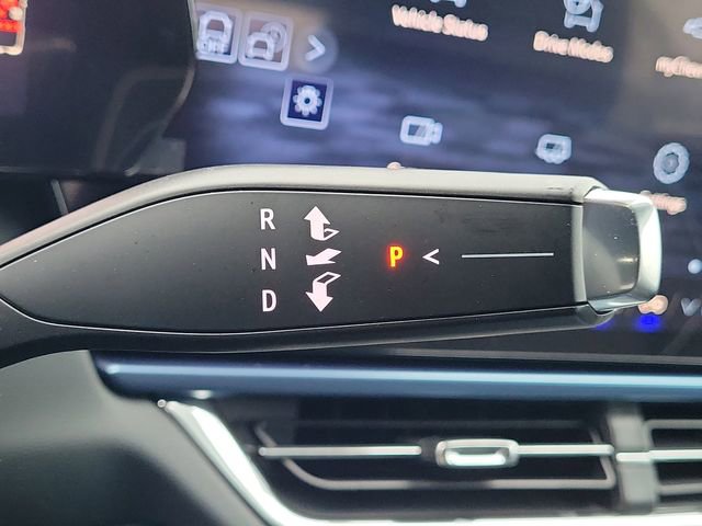 New 2026 Chevrolet Equinox EV LT w/ Convenience Package II image 29