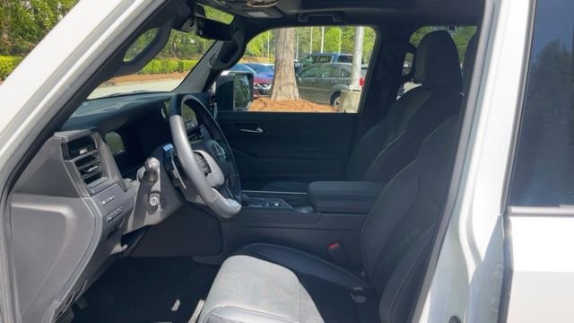 Used 2024 Lexus GX 550 w/ Accessory Package (Z1) image 16