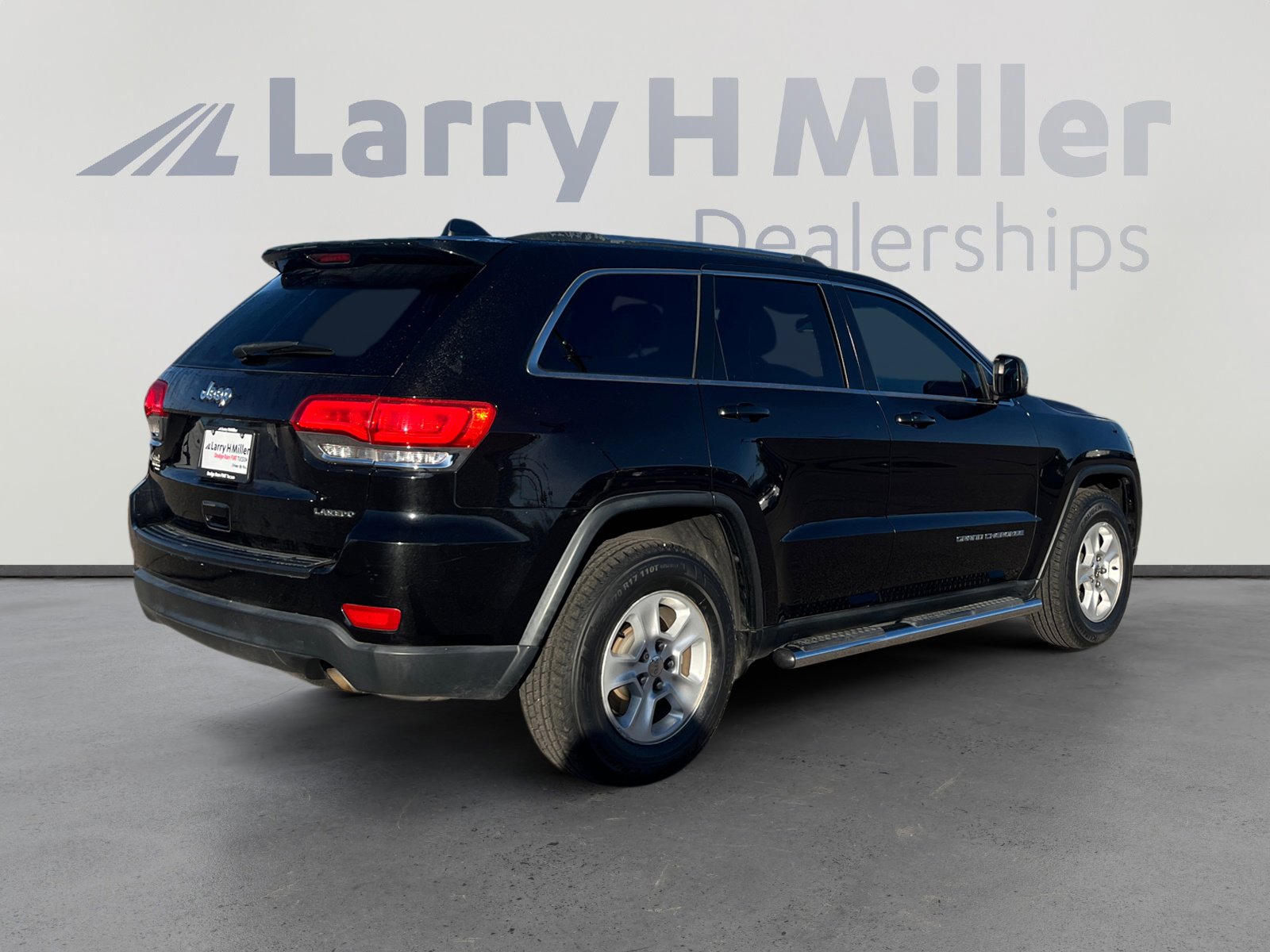 Used 2015 Jeep Grand Cherokee Laredo w/ Quick Order Package 23E image 5