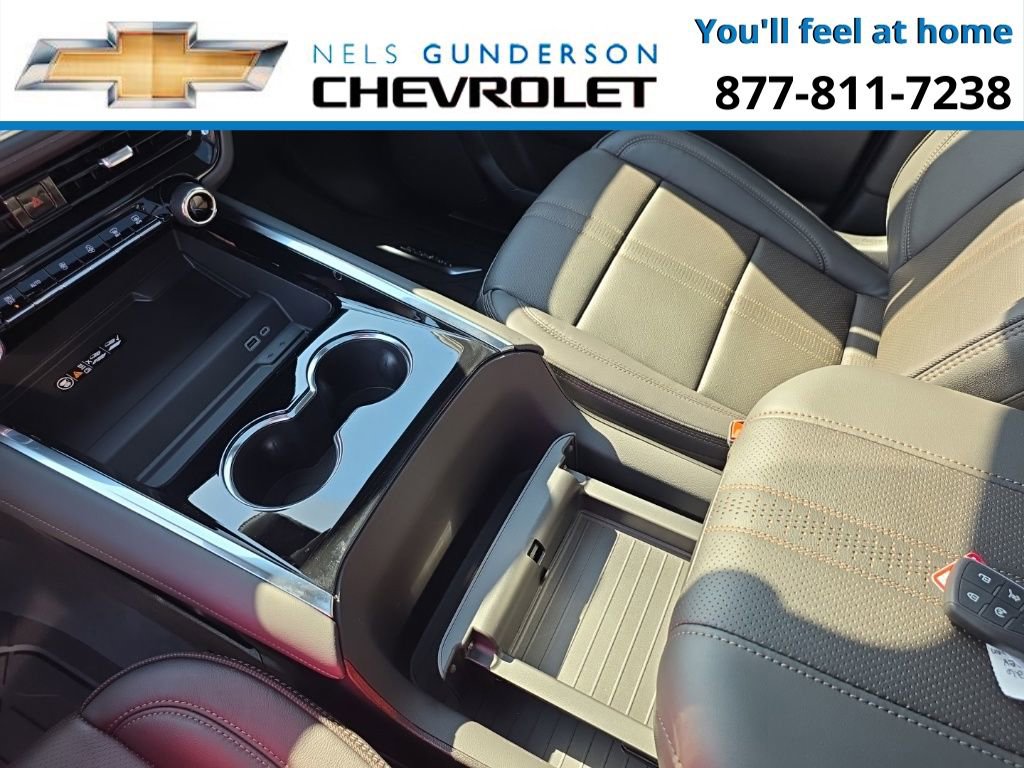 New 2026 Chevrolet Suburban High Country image 43