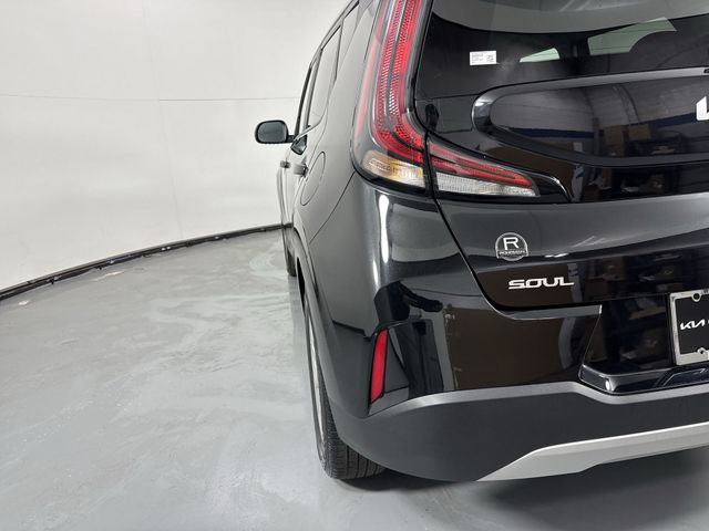 Used 2023 Kia Soul S FWD image 30