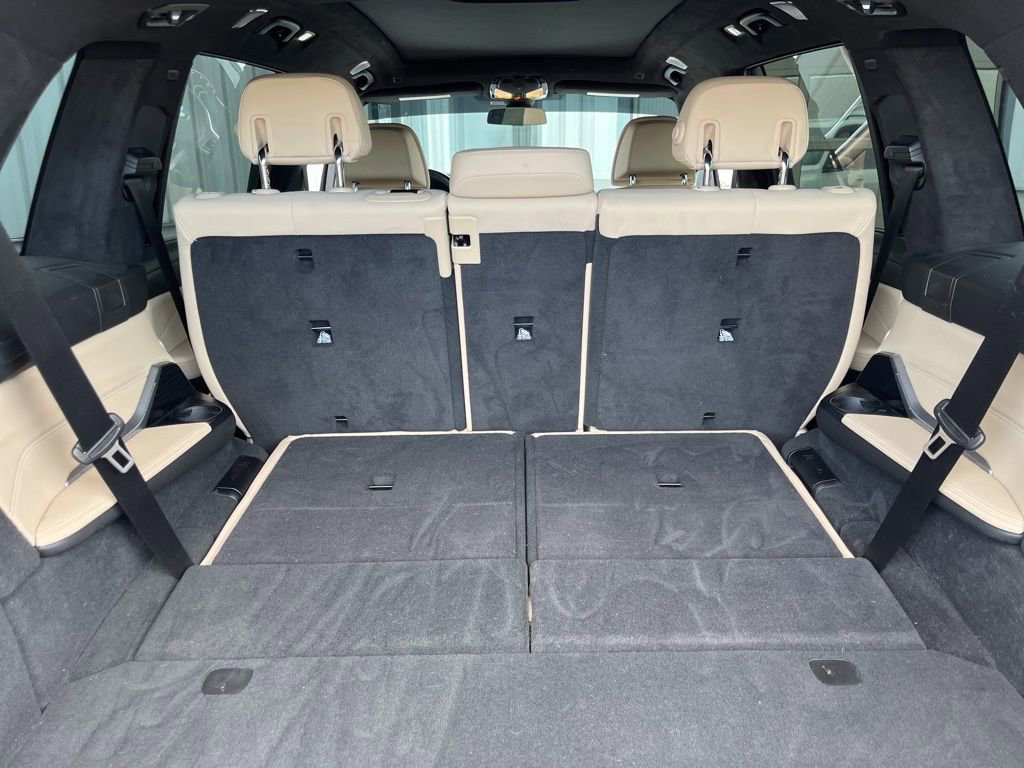 Used 2021 BMW X7 M50i w/ Executive Package image 41