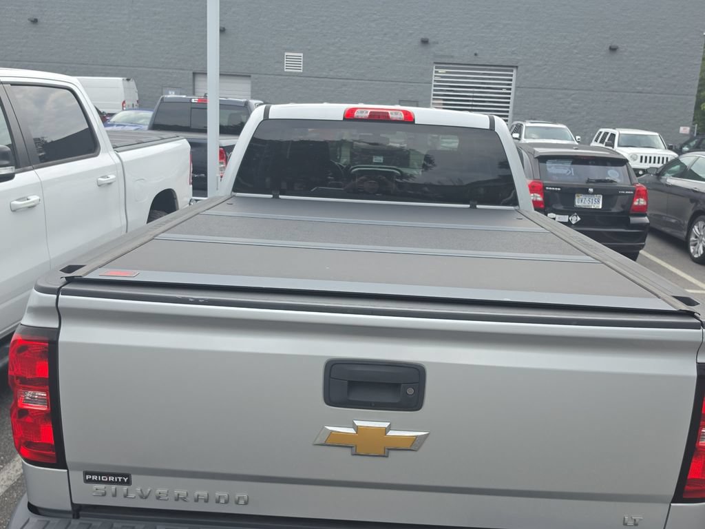 Used 2017 Chevrolet Silverado 1500 LT w/ All Star Edition AWD/4WD image 3