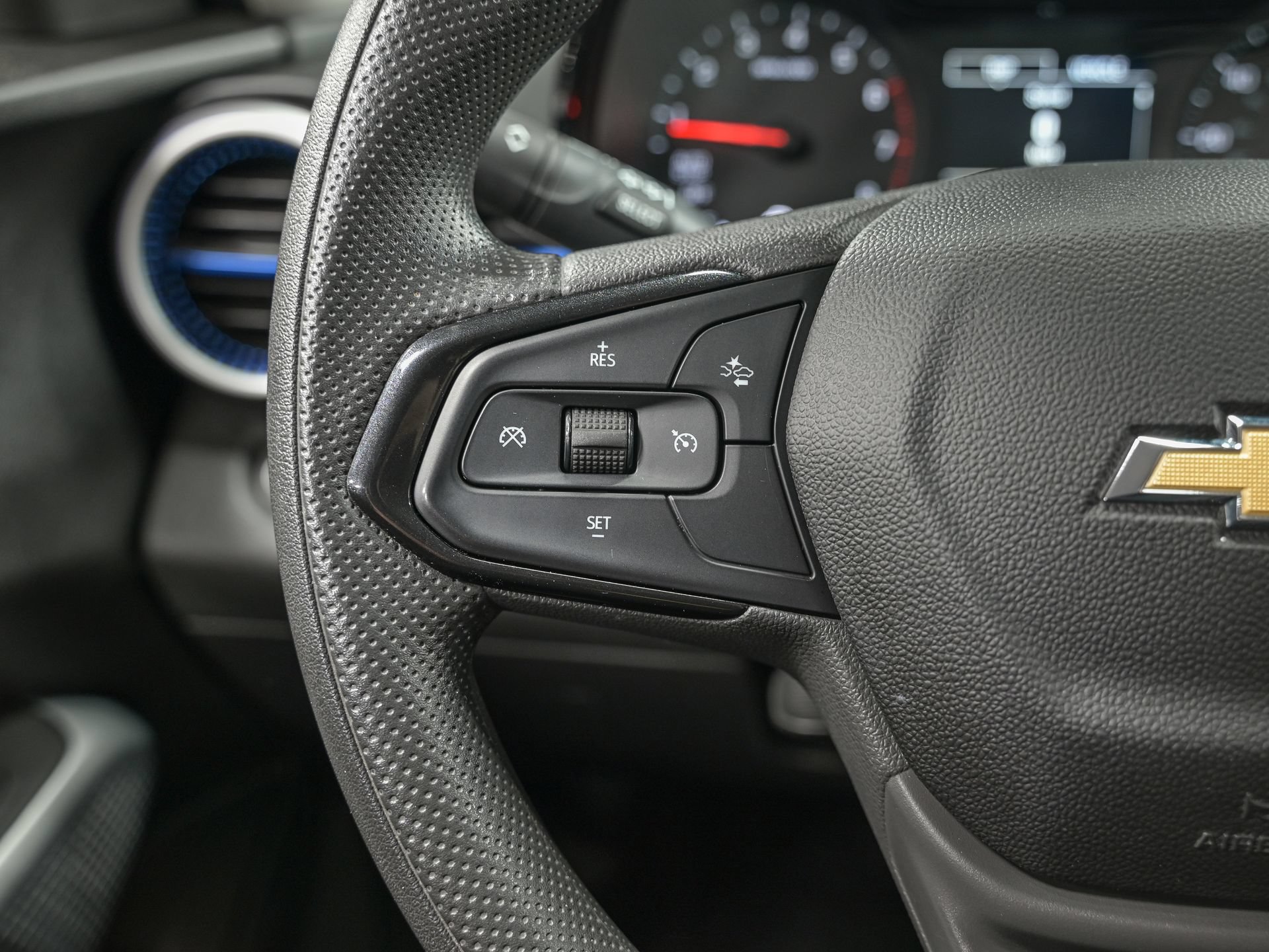 Used 2026 Chevrolet Trax LS w/ LS Convenience Package FWD image 18