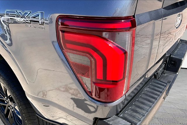 Used 2024 Ford F150 Lariat w/ Bed Utility Package AWD/4WD image 31
